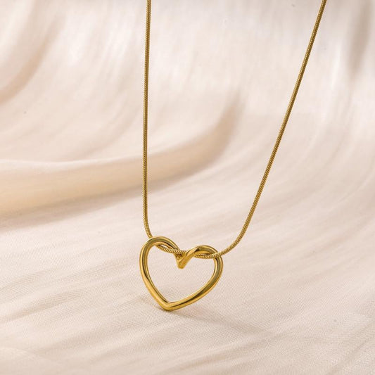 Golden In-heart necklace