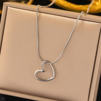 Golden In-heart necklace